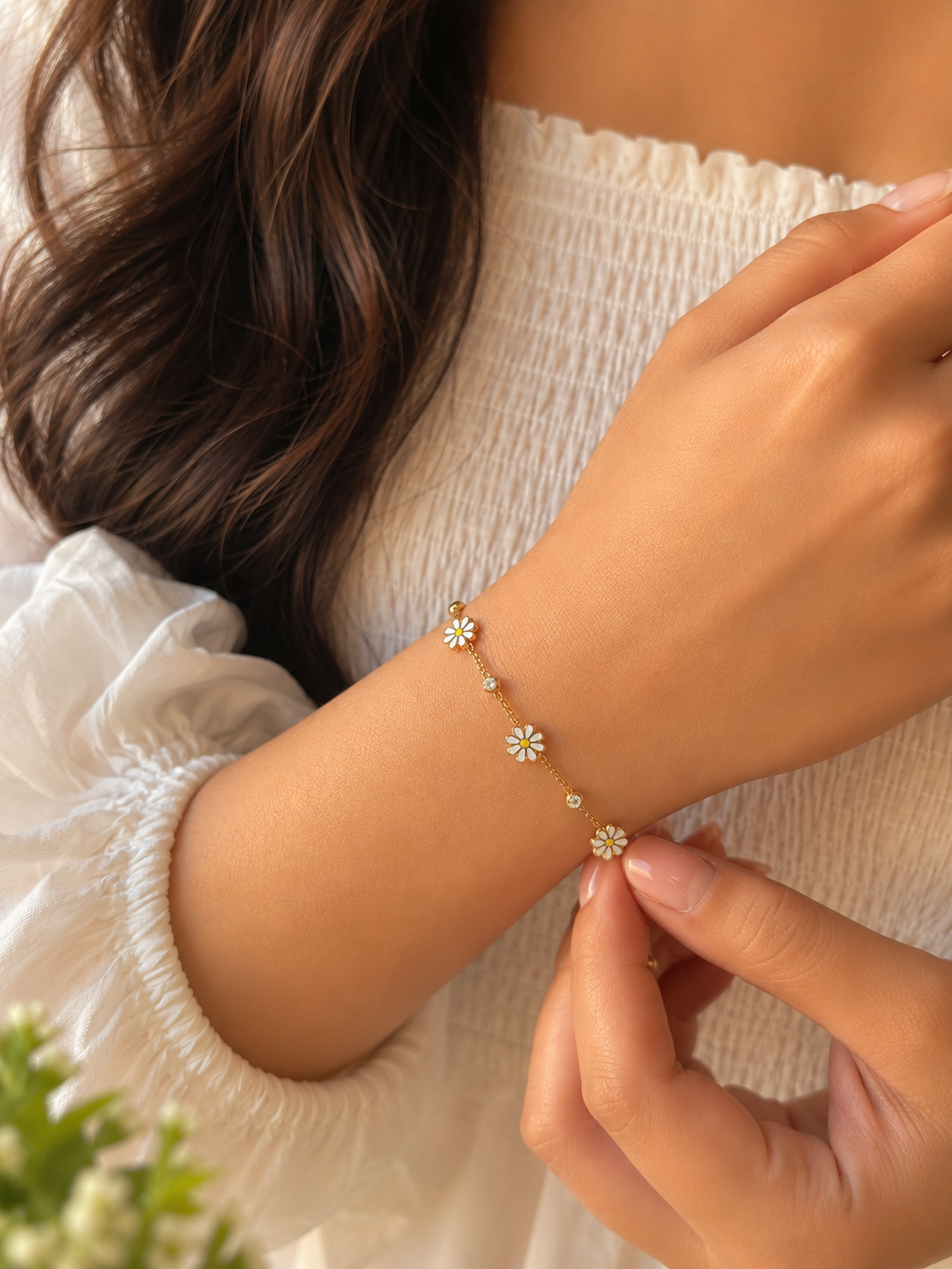 Tiny daisy bracelet