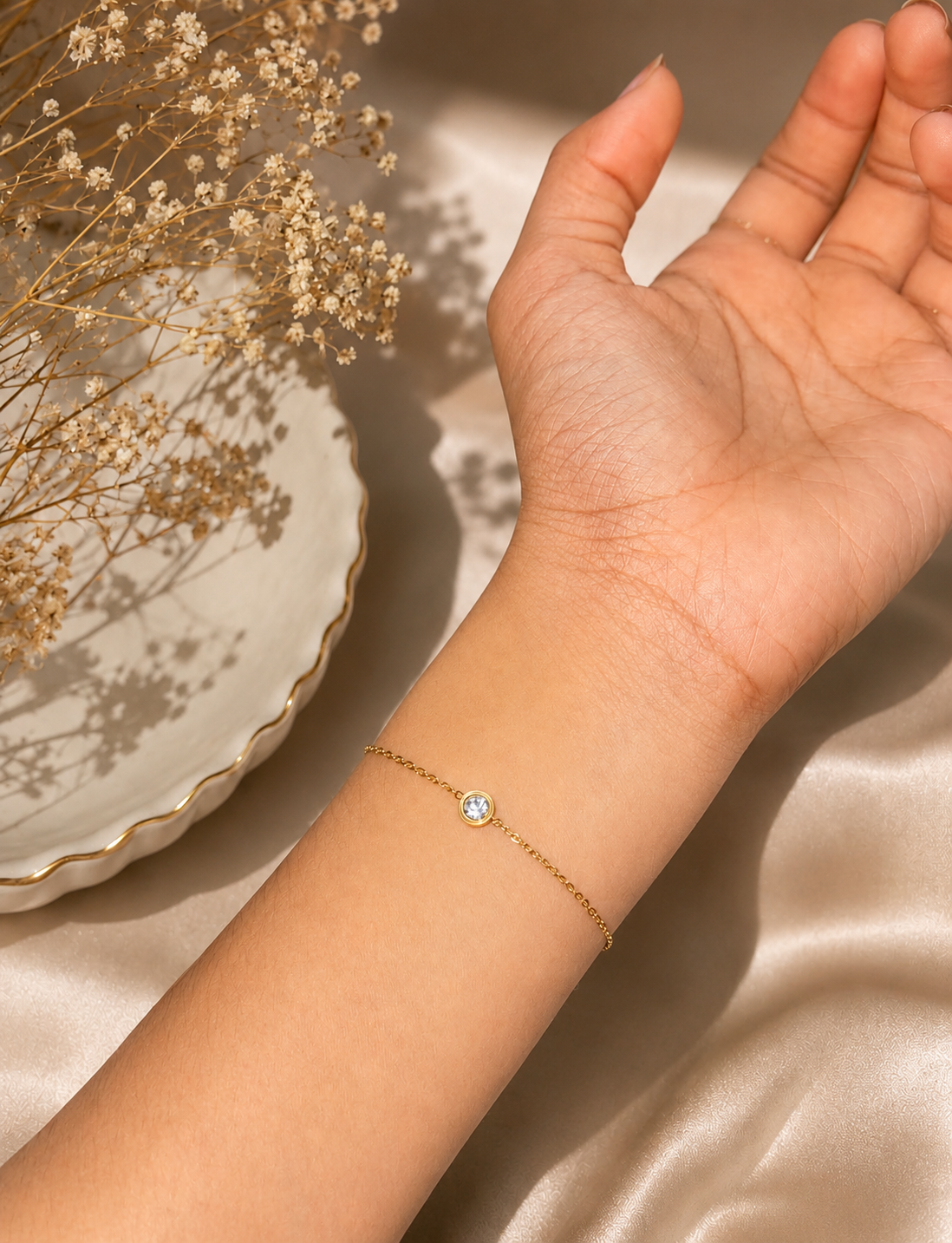 Minimal bracelet