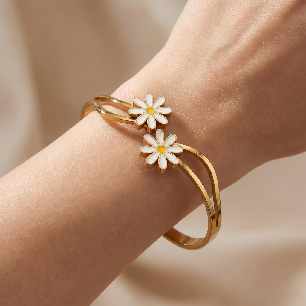 Daisy bangle